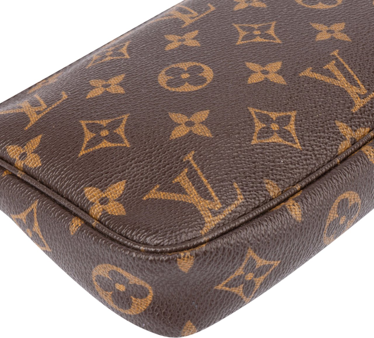 Louis Vuitton Louis Vuitton Canvas Monogram Pochette Accessoire Handbag Bruin
