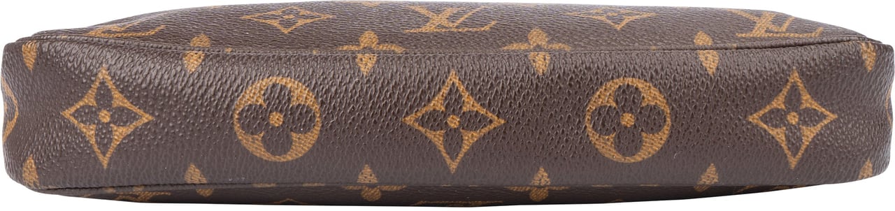 Louis Vuitton Louis Vuitton Canvas Monogram Pochette Accessoire Handbag Bruin