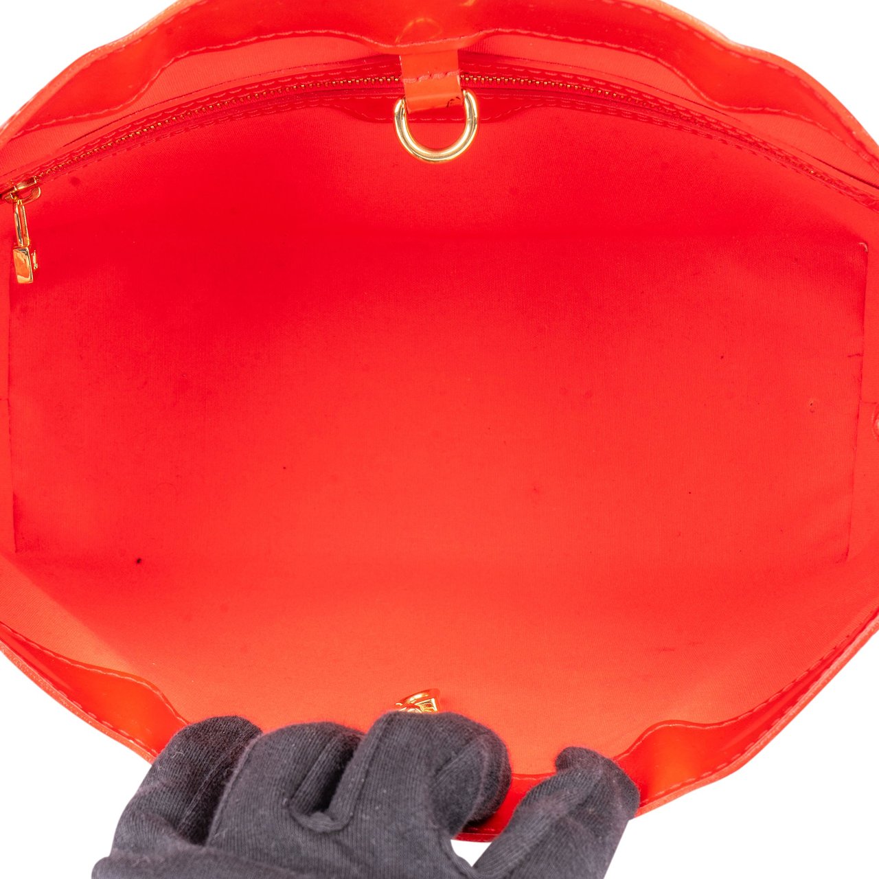 Louis Vuitton Louis Vuitton Vernis Monogram Wilshire PM Handbag Rood