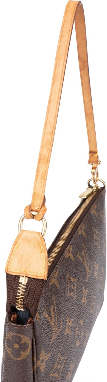 Louis Vuitton Louis Vuitton Canvas Monogram Pochette Accessoire Handbag Bruin