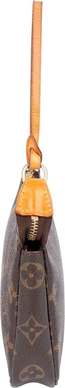 Louis Vuitton Louis Vuitton Canvas Monogram Pochette Accessoire Handbag Bruin
