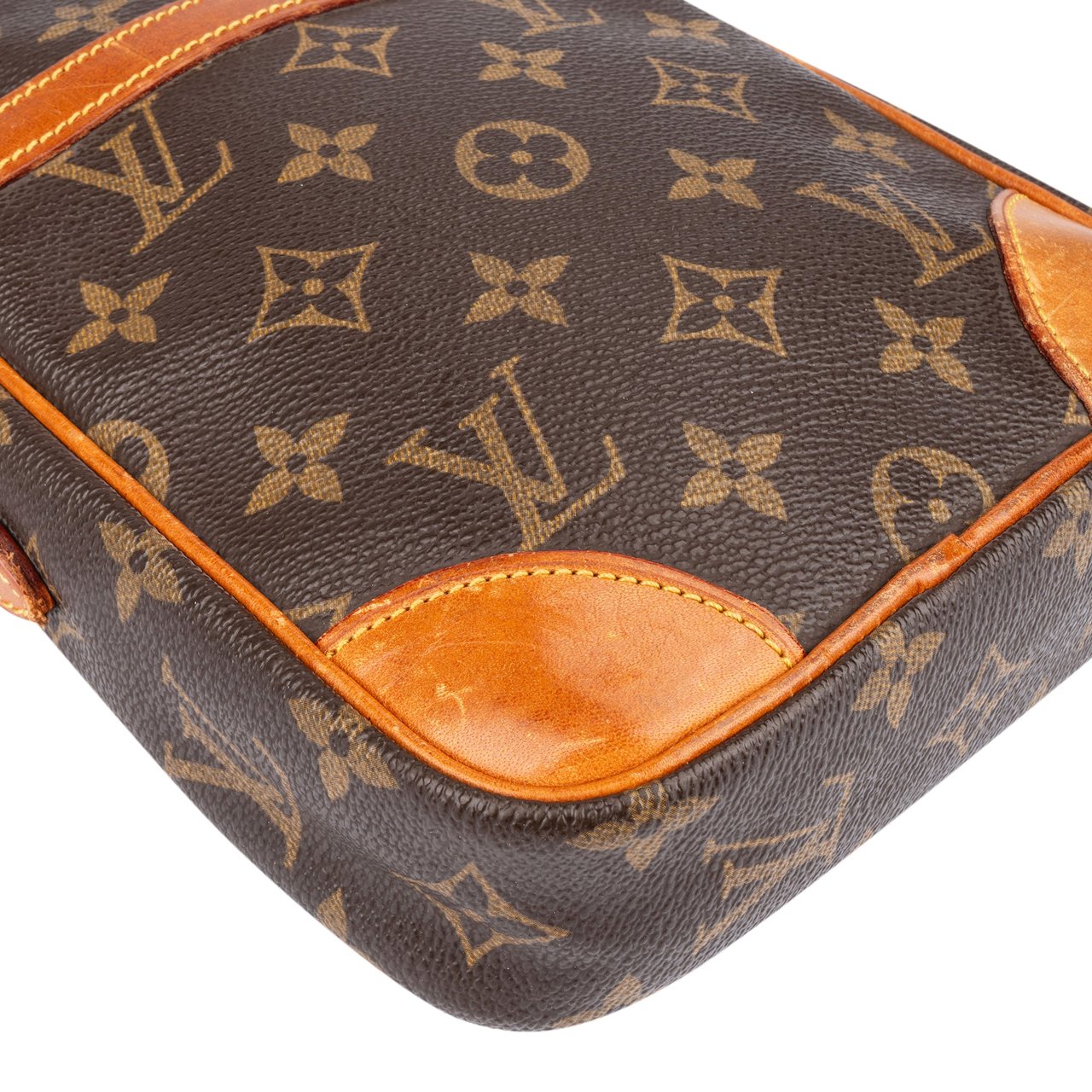Louis Vuitton Louis Vuitton Canvas Monogram Danube Crossbody Bag Bruin