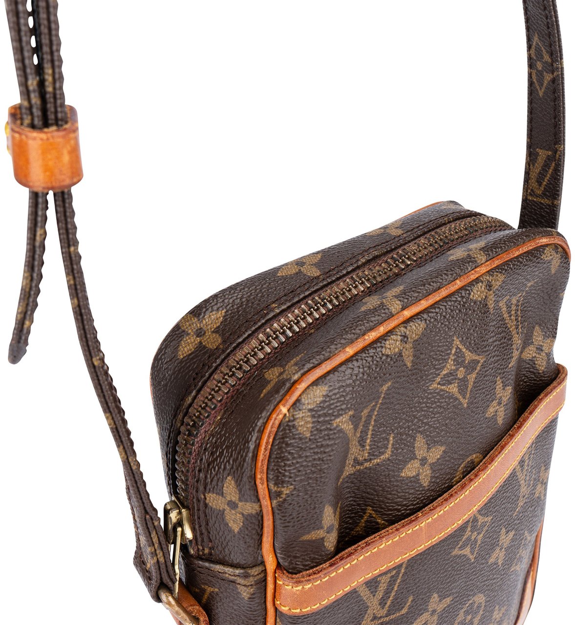 Louis Vuitton Louis Vuitton Canvas Monogram Danube Crossbody Bag Bruin