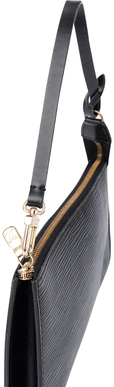 Louis Vuitton Louis Vuitton Noir Epi Leather Pochette Accessoire Handbag Zwart