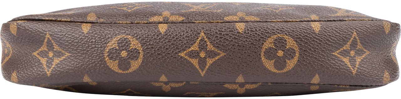 Louis Vuitton Louis Vuitton Canvas Monogram Pochette Accessoire Handbag Bruin