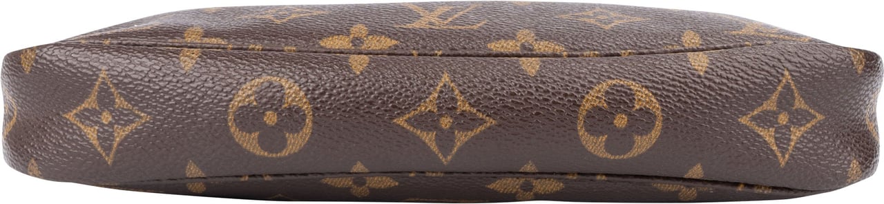 Louis Vuitton Louis Vuitton Canvas Monogram Pochette Accessoire Handbag Bruin