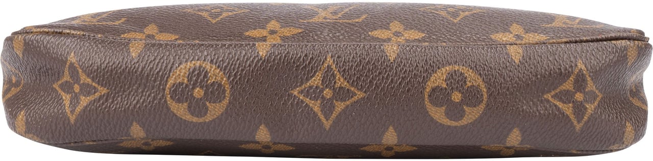 Louis Vuitton Louis Vuitton Canvas Monogram Pochette Accessoire Handbag Bruin