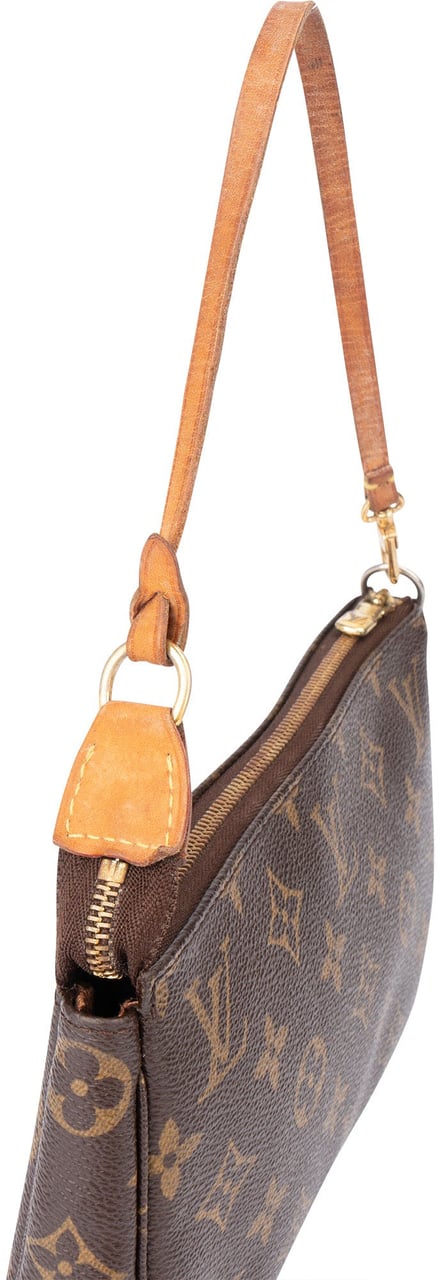 Louis Vuitton Louis Vuitton Canvas Monogram Pochette Accessoire Handbag Bruin