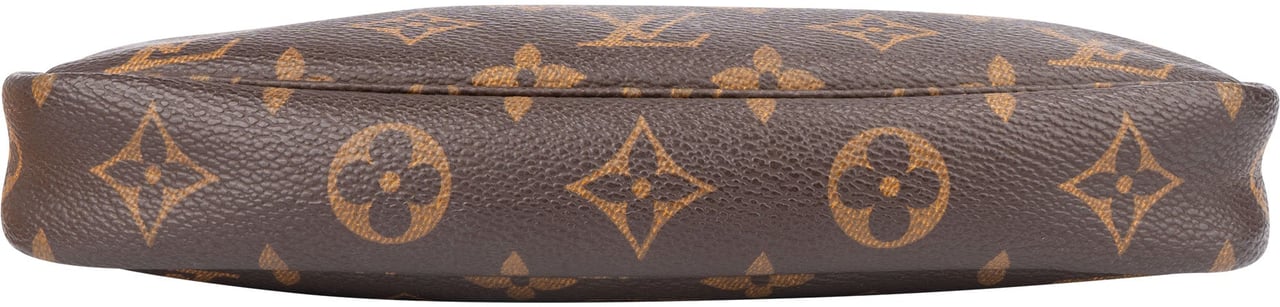 Louis Vuitton Louis Vuitton Canvas Monogram Pochette Accessoire Handbag Bruin