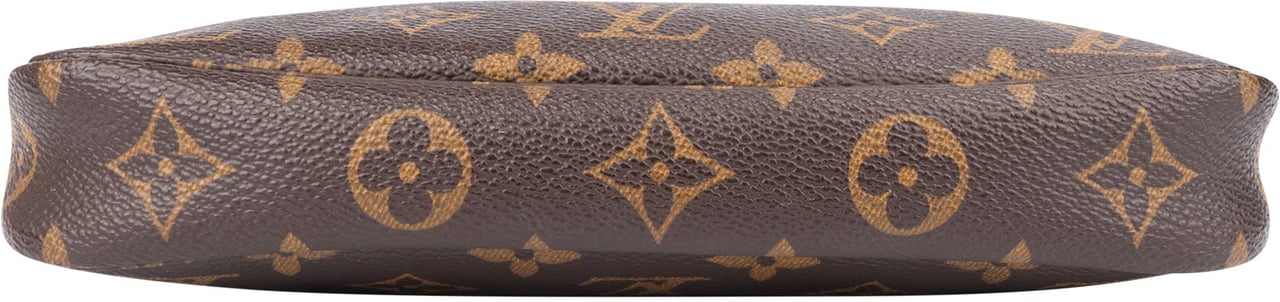 Louis Vuitton Louis Vuitton Canvas Monogram Pochette Accessoire Handbag Bruin