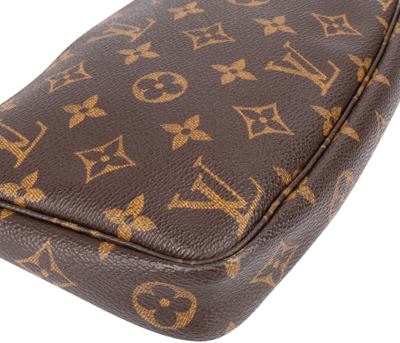 Louis Vuitton Louis Vuitton Canvas Monogram Pochette Accessoire Handbag Bruin
