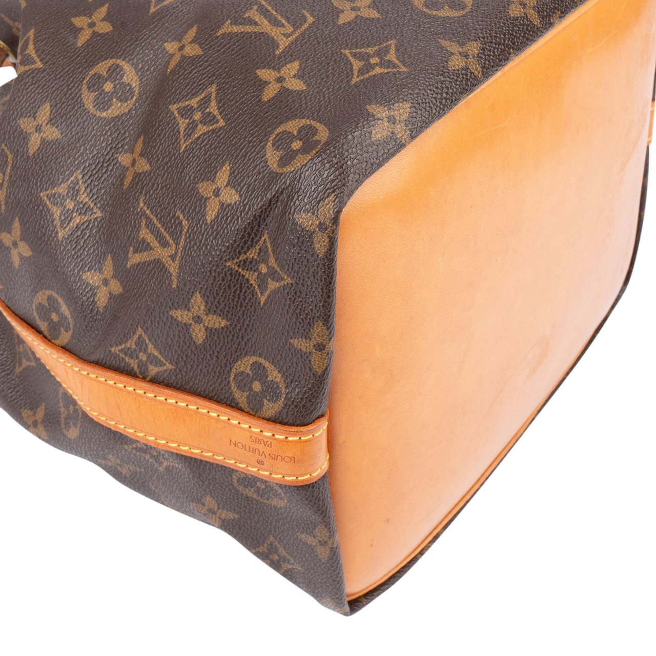 Louis Vuitton Louis Vuitton Canvas Monogram Sac Noe Petit Shoulder Bag Bruin