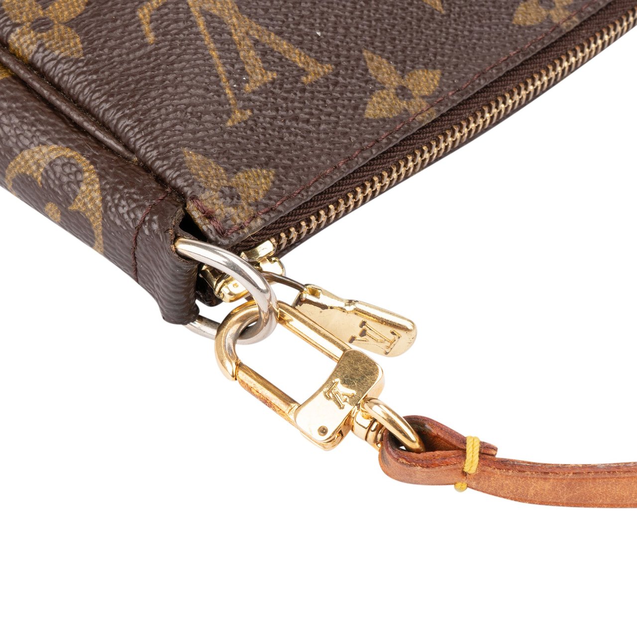 Louis Vuitton Louis Vuitton Canvas Monogram Pochette Accessoire Handbag Bruin