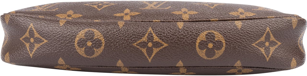 Louis Vuitton Louis Vuitton Canvas Monogram Pochette Accessoire Handbag Bruin