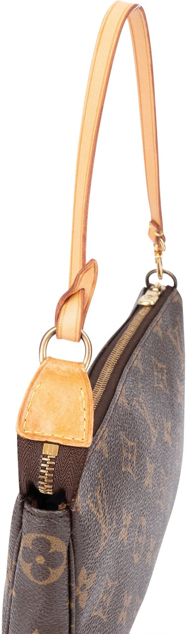 Louis Vuitton Louis Vuitton Canvas Monogram Pochette Accessoire Handbag Bruin