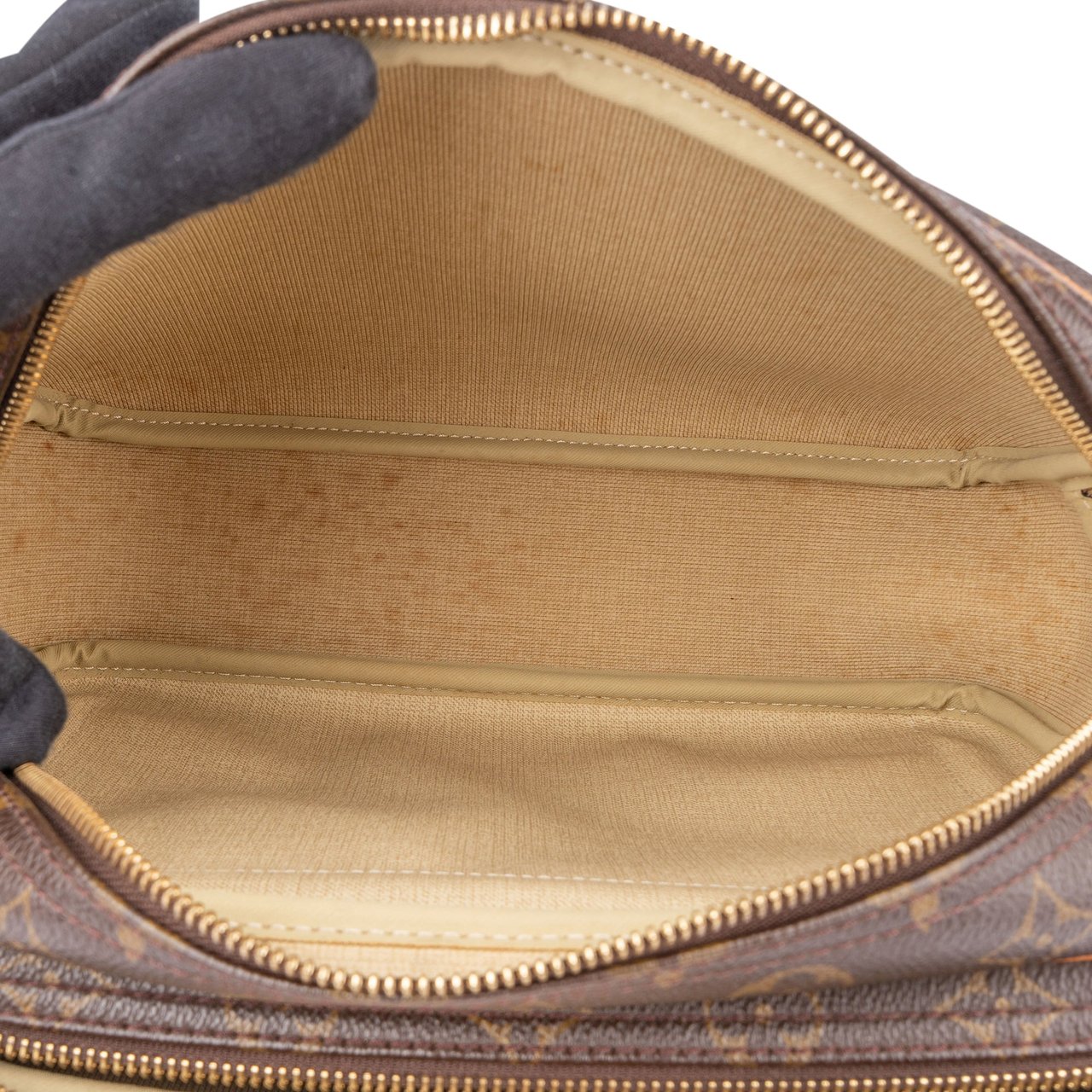 Louis Vuitton Louis Vuitton Canvas Monogram Reporter PM Crossbody Bag Bruin