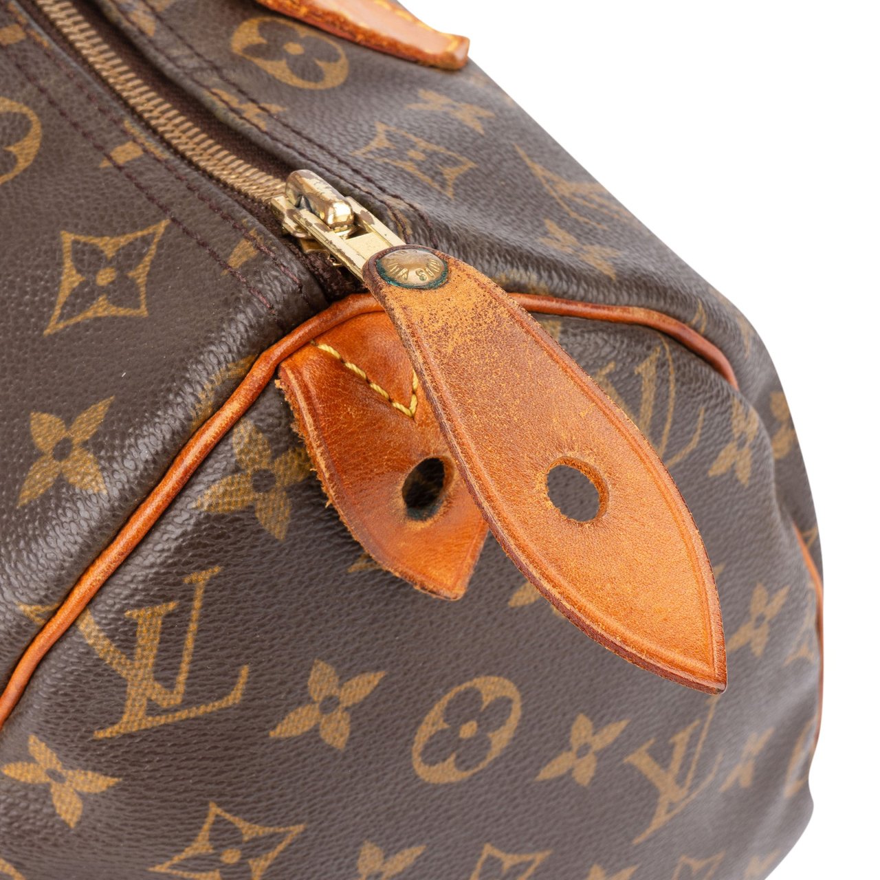 Louis Vuitton Louis Vuitton Canvas Monogram Speedy 30 Handbag Bruin