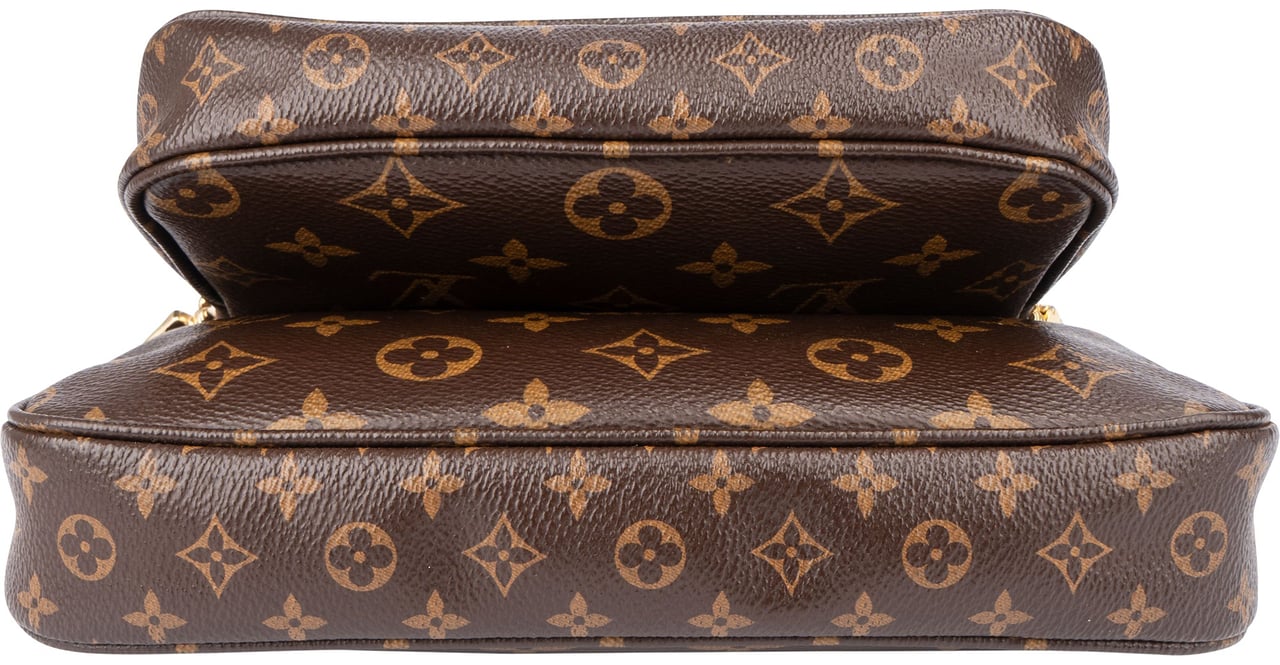 Louis Vuitton Louis Vuitton Canvas Monogram Multi Pochette Crossbody Bag Bruin