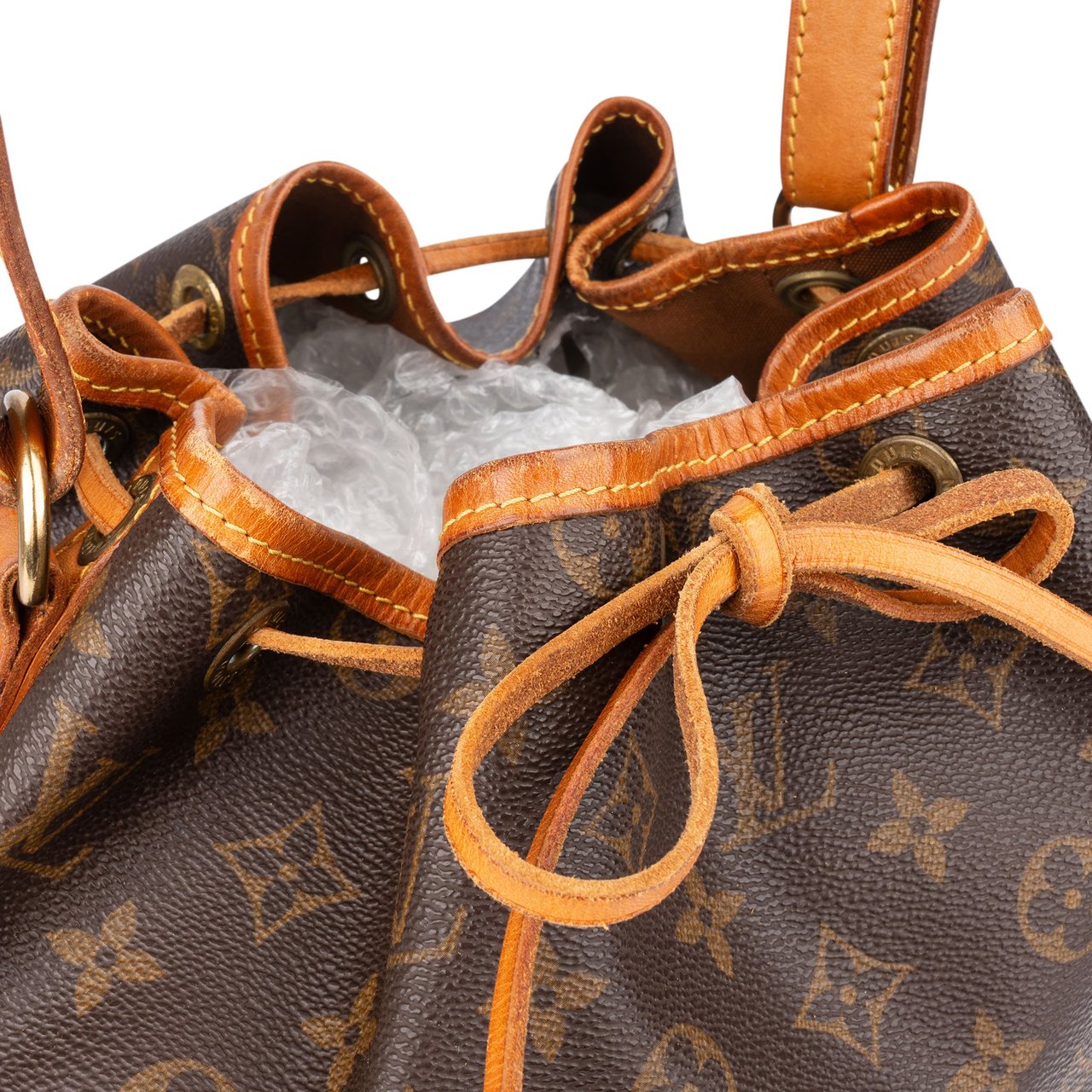 Louis Vuitton Louis Vuitton Canvas Monogram Sac Noe Grande Shoulder Bag Bruin