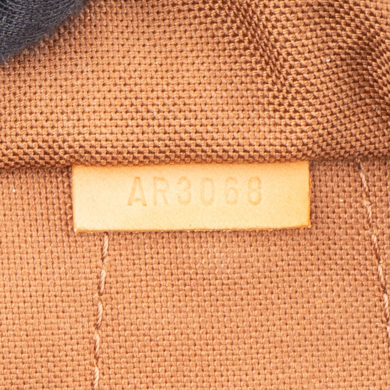 Louis Vuitton Louis Vuitton Canvas Monogram Montorgueil GM Handbag Bruin