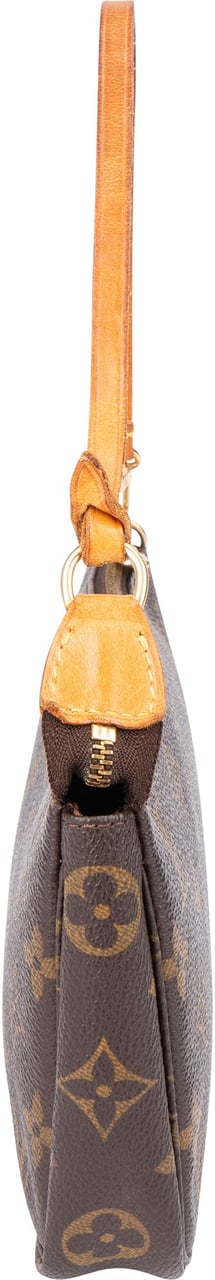 Louis Vuitton Louis Vuitton Canvas Monogram Pochette Accessoire Handbag Bruin