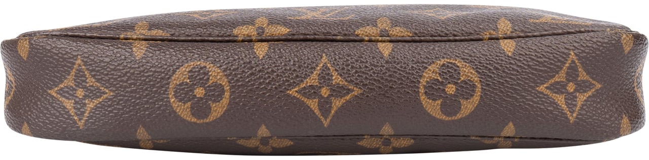 Louis Vuitton Louis Vuitton Canvas Monogram Pochette Accessoire Handbag Bruin