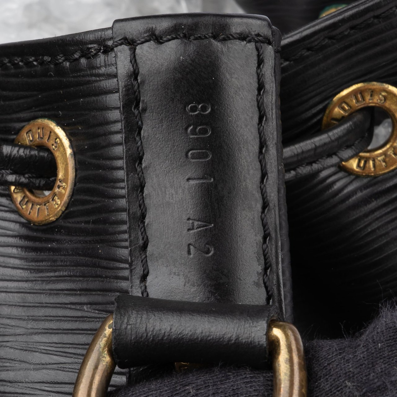 Louis Vuitton Louis Vuitton Noir Epi Leather Sac Noe Petit Shoulder Bag Zwart