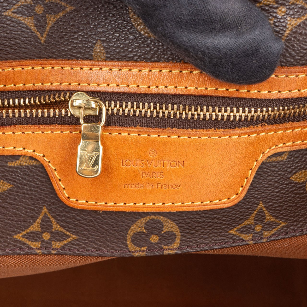 Louis Vuitton Louis Vuitton Canvas Monogram Sac Shopping Shoulder Bag Bruin