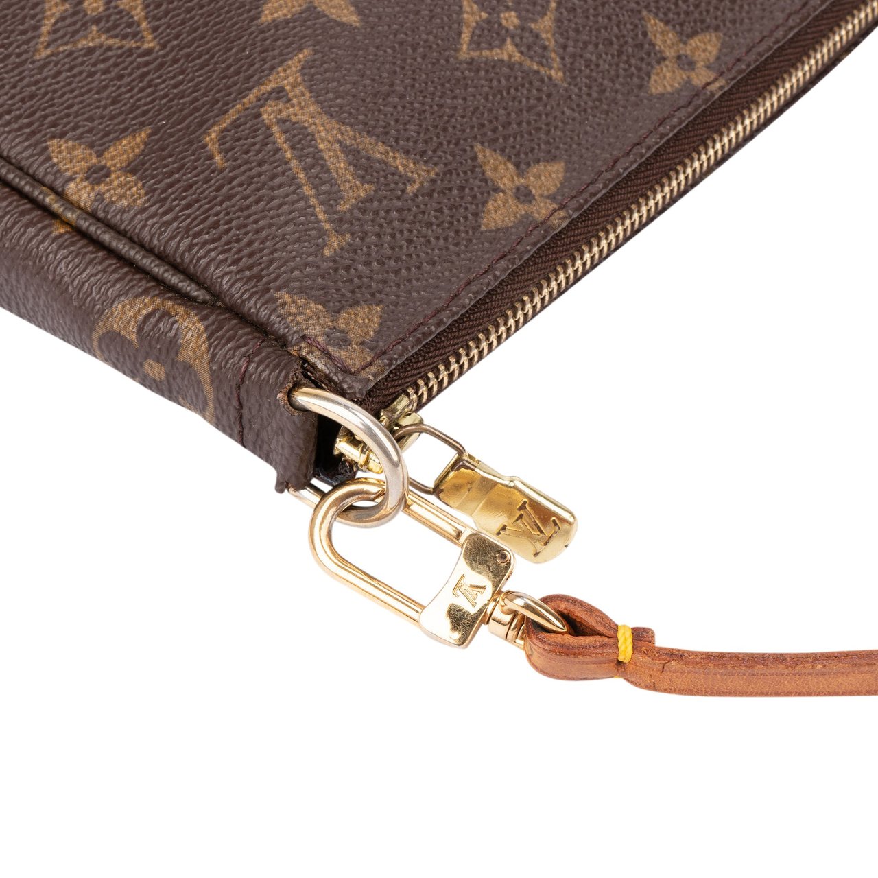 Louis Vuitton Louis Vuitton Canvas Monogram Pochette Accessoire Handbag Bruin