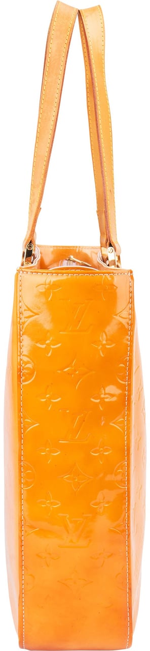 Louis Vuitton Louis Vuitton Vernis Monogram Columbus Handbag Geel