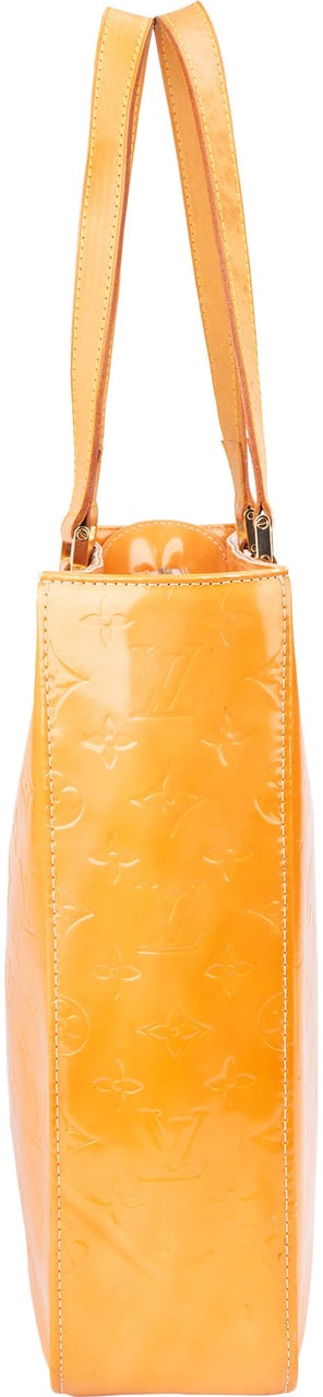 Louis Vuitton Louis Vuitton Vernis Monogram Columbus Handbag Geel