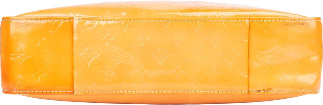 Louis Vuitton Louis Vuitton Vernis Monogram Columbus Handbag Geel