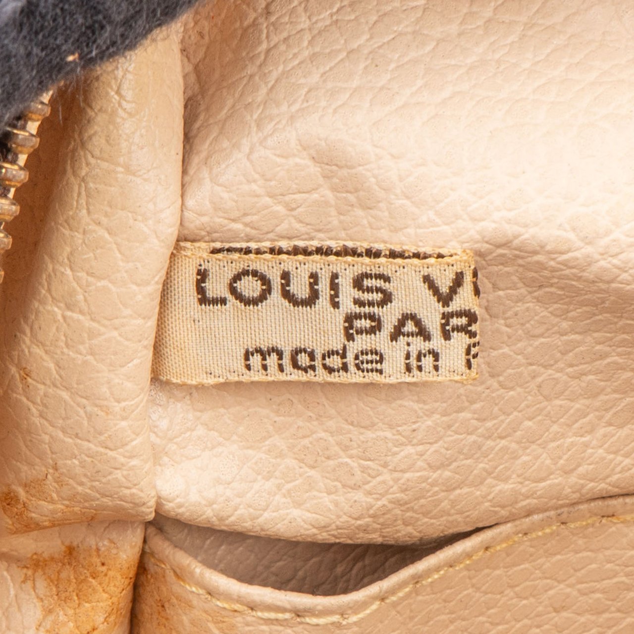 Louis Vuitton Louis Vuitton Canvas Monogram Trousse Toilette 28 Clutch Bruin