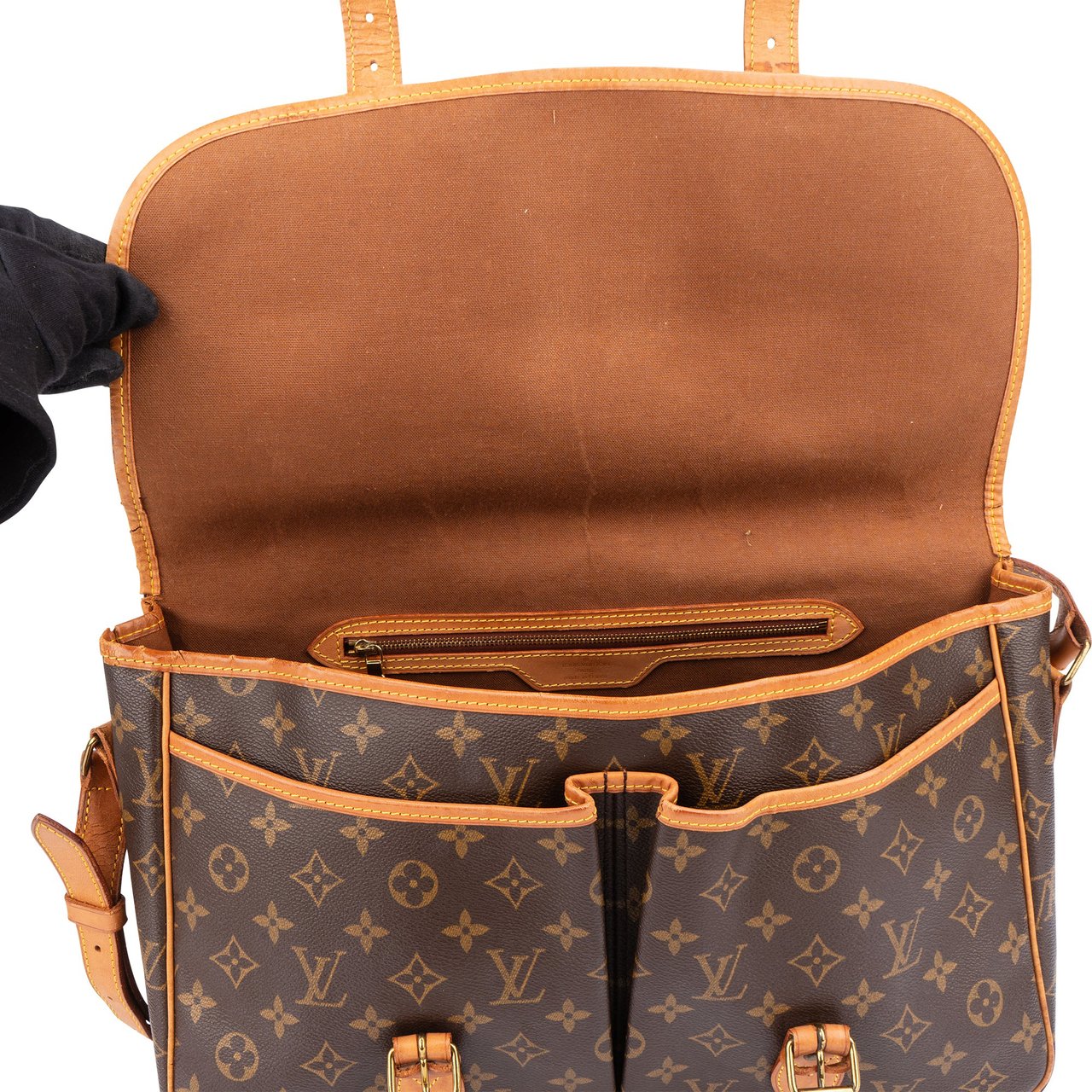 Louis Vuitton Canvas Monogram Gibeciere Crossbody Bag Bruin
