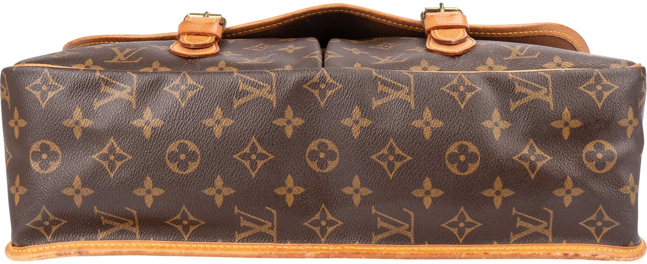 Louis Vuitton Canvas Monogram Gibeciere Crossbody Bag Bruin