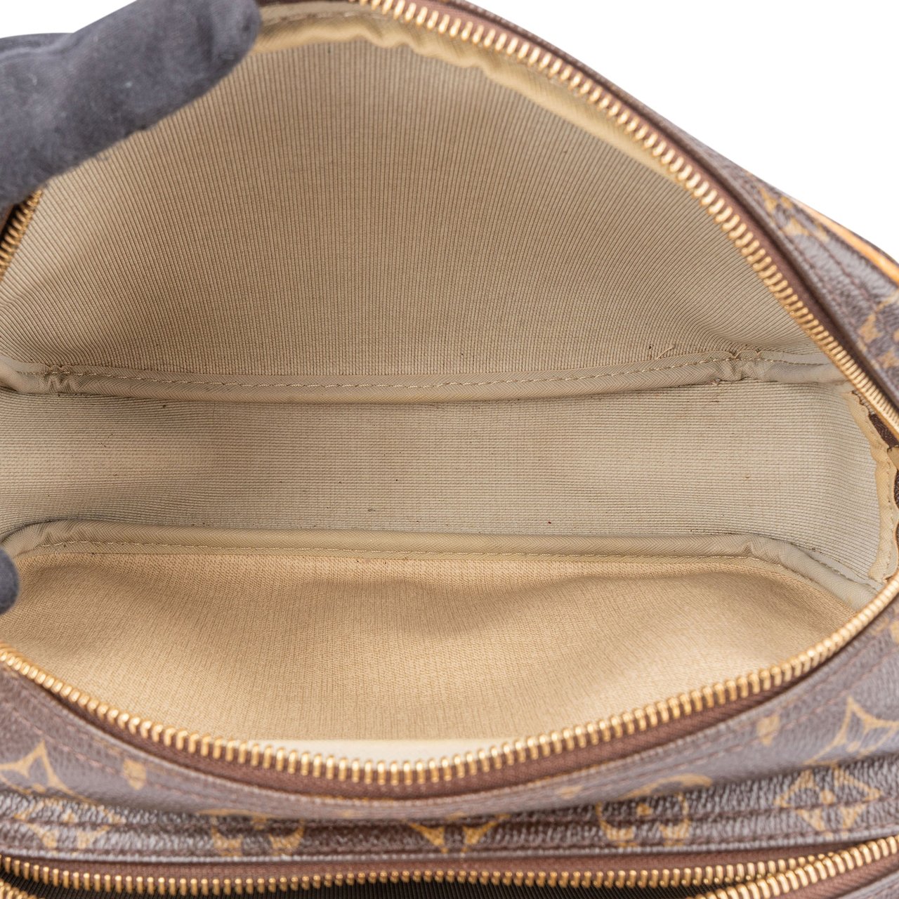 Louis Vuitton Louis Vuitton Canvas Monogram Reporter PM Crossbody Bag Bruin