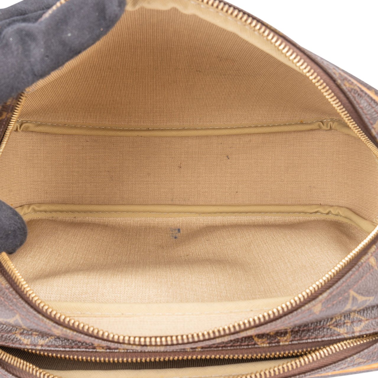 Louis Vuitton Louis Vuitton Canvas Monogram Reporter PM Crossbody Bag Bruin
