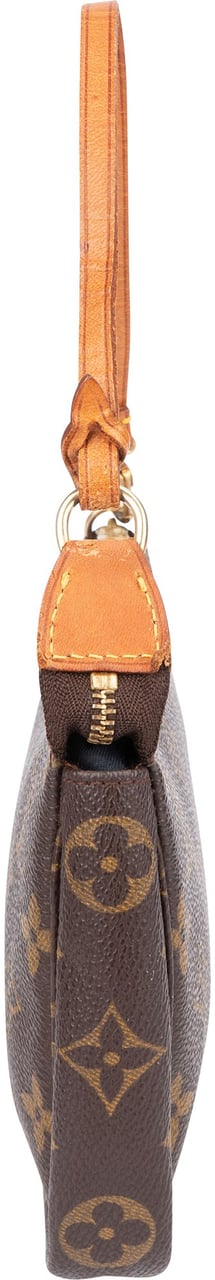 Louis Vuitton Louis Vuitton Canvas Monogram Pochette Accessoire Handbag Bruin