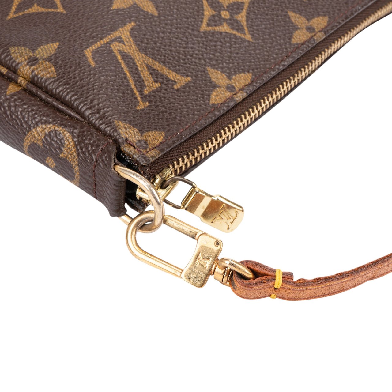 Louis Vuitton Louis Vuitton Canvas Monogram Pochette Accessoire Handbag Bruin