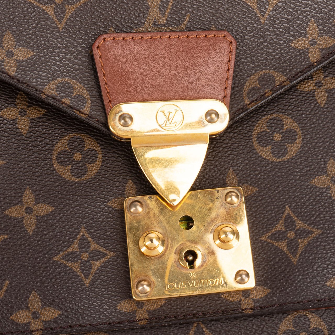 Louis Vuitton Louis Vuitton Canvas Monogram Monceau Handbag Bruin