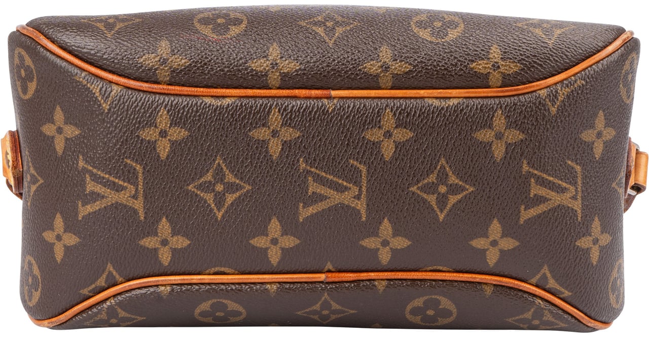 Louis Vuitton Louis Vuitton Canvas Monogram Blois Crossbody Bag Bruin