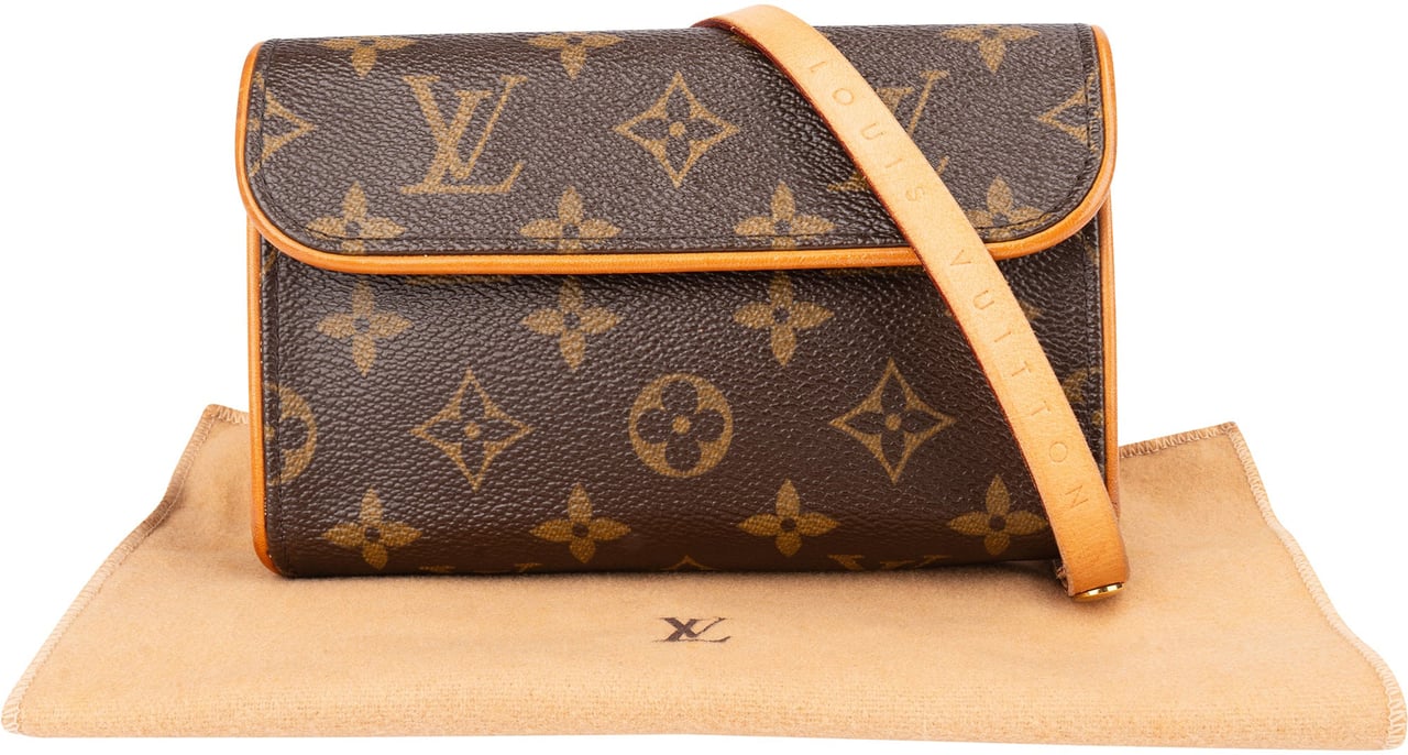 Louis Vuitton Louis Vuitton Canvas Monogram Pochette Florentine Crossbody Bag Bruin