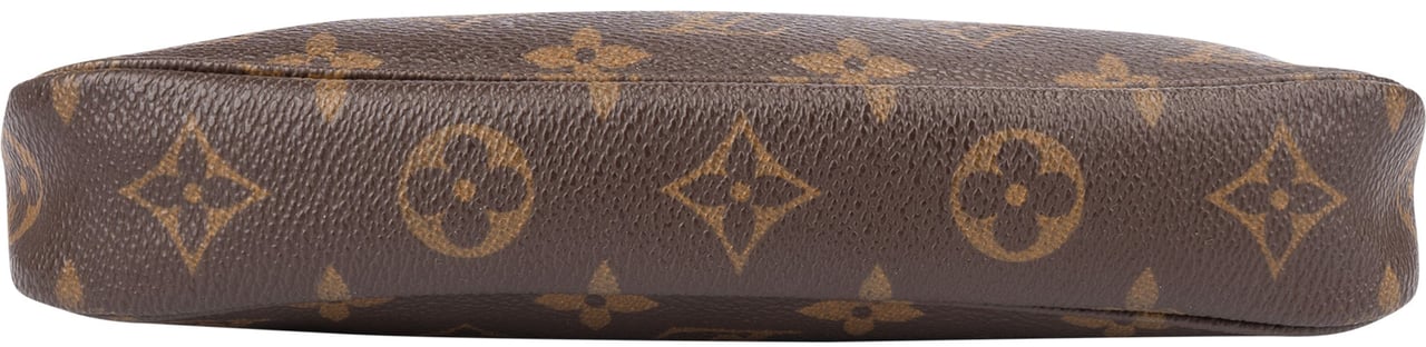 Louis Vuitton Louis Vuitton Canvas Monogram Pochette Accessoire Handbag Bruin