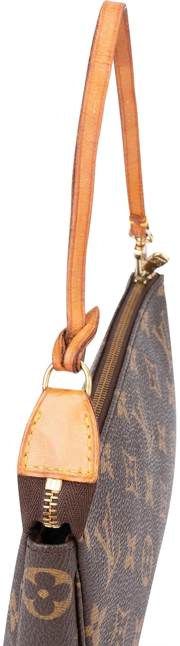 Louis Vuitton Louis Vuitton Canvas Monogram Pochette Accessoire Handbag Bruin