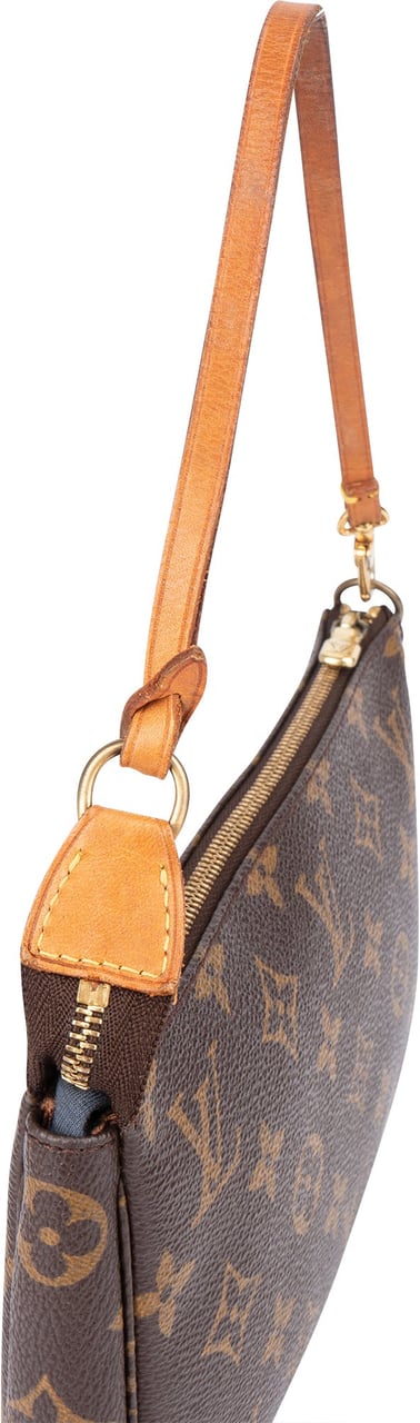 Louis Vuitton Louis Vuitton Canvas Monogram Pochette Accessoire Handbag Bruin