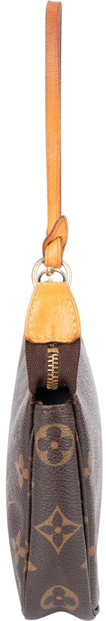 Louis Vuitton Louis Vuitton Canvas Monogram Pochette Accessoire Handbag Bruin