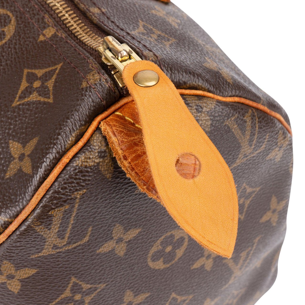 Louis Vuitton Louis Vuitton Canvas Monogram Speedy 30 Handbag Bruin