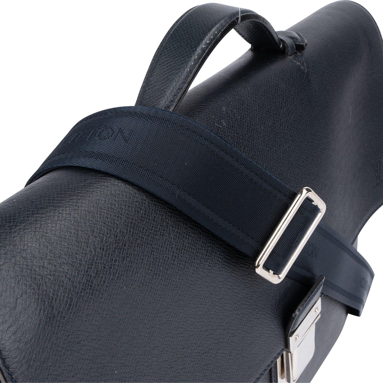 Louis Vuitton Louis Vuitton Bleu Taiga Leather Vassili PM Business Handbag Blauw