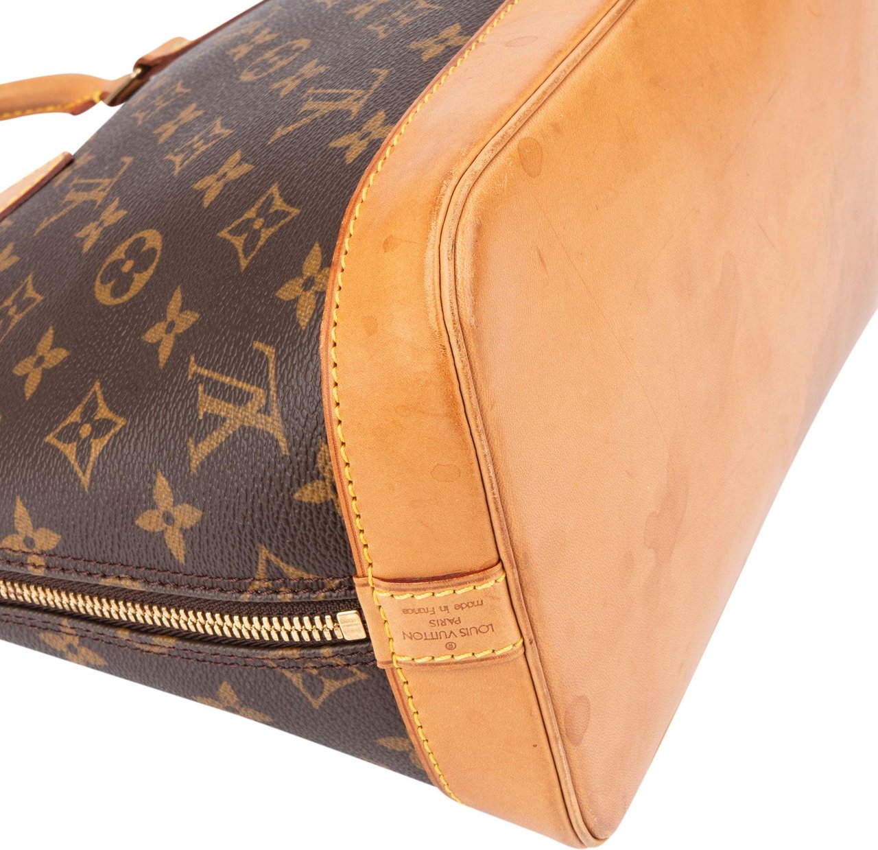 Louis Vuitton Louis Vuitton Canvas Monogram Alma PM Handbag Bruin