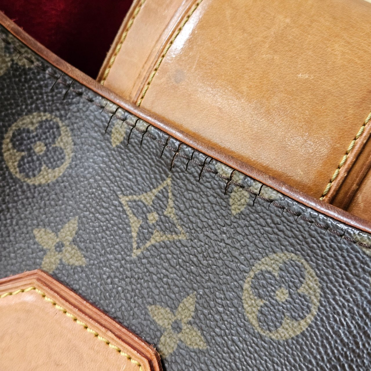 Louis Vuitton Canvas Monogram Griet Handbag Bruin